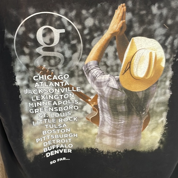 Garth Brooks World Tour Concert tee 2014-2015 - Picture 4 of 4
